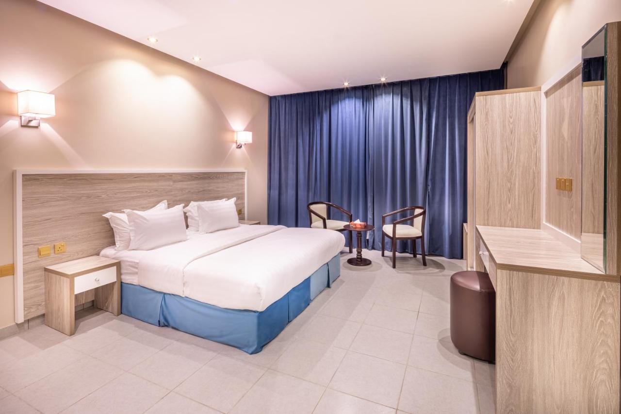 Kyona Al Qurayat - كيونا القريات Hotel Jeddah Bagian luar foto